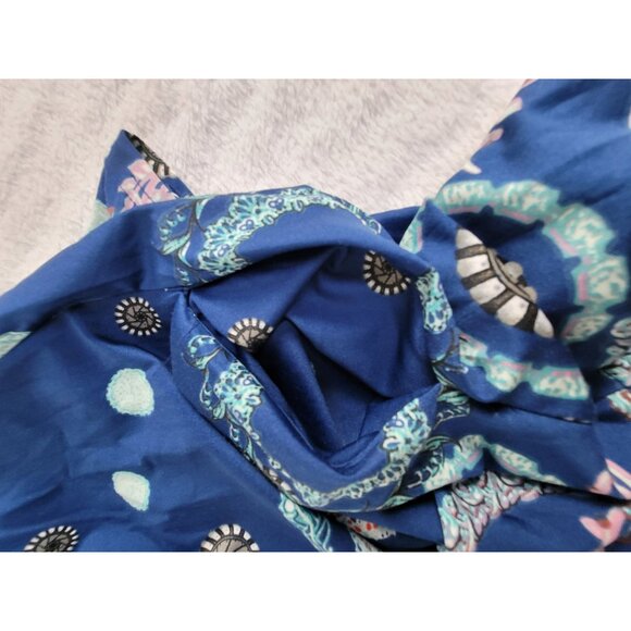 White Mark Women's Medium Erie Tunic Top with Side Pockets & Shark Bite Hem - Picture 5 of 8